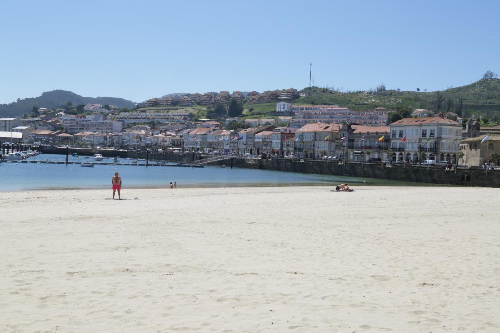 Inmejorables Vistas A Las Islas Cies Baiona Bagian luar foto
